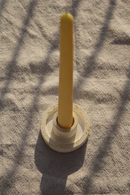 Circle candle holder