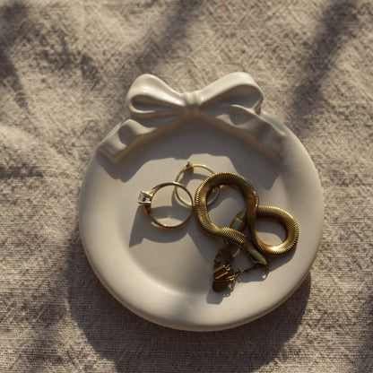 Bow saucer