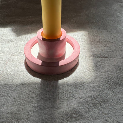 Circle candle holder