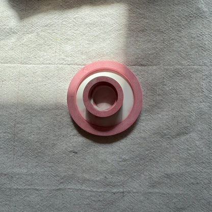 Circle candle holder