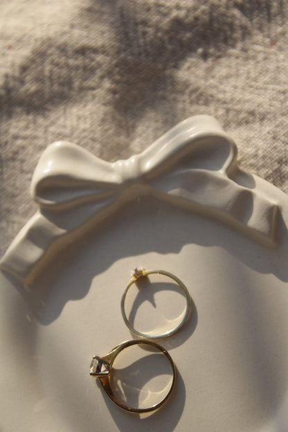 Bow saucer